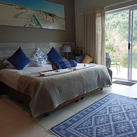 Mackenzies Accommodation East London Extérieur photo