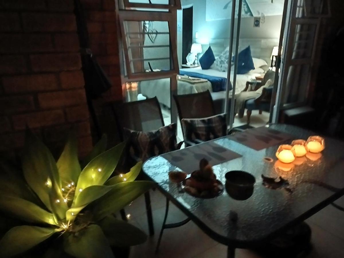 Mackenzies Accommodation East London Extérieur photo
