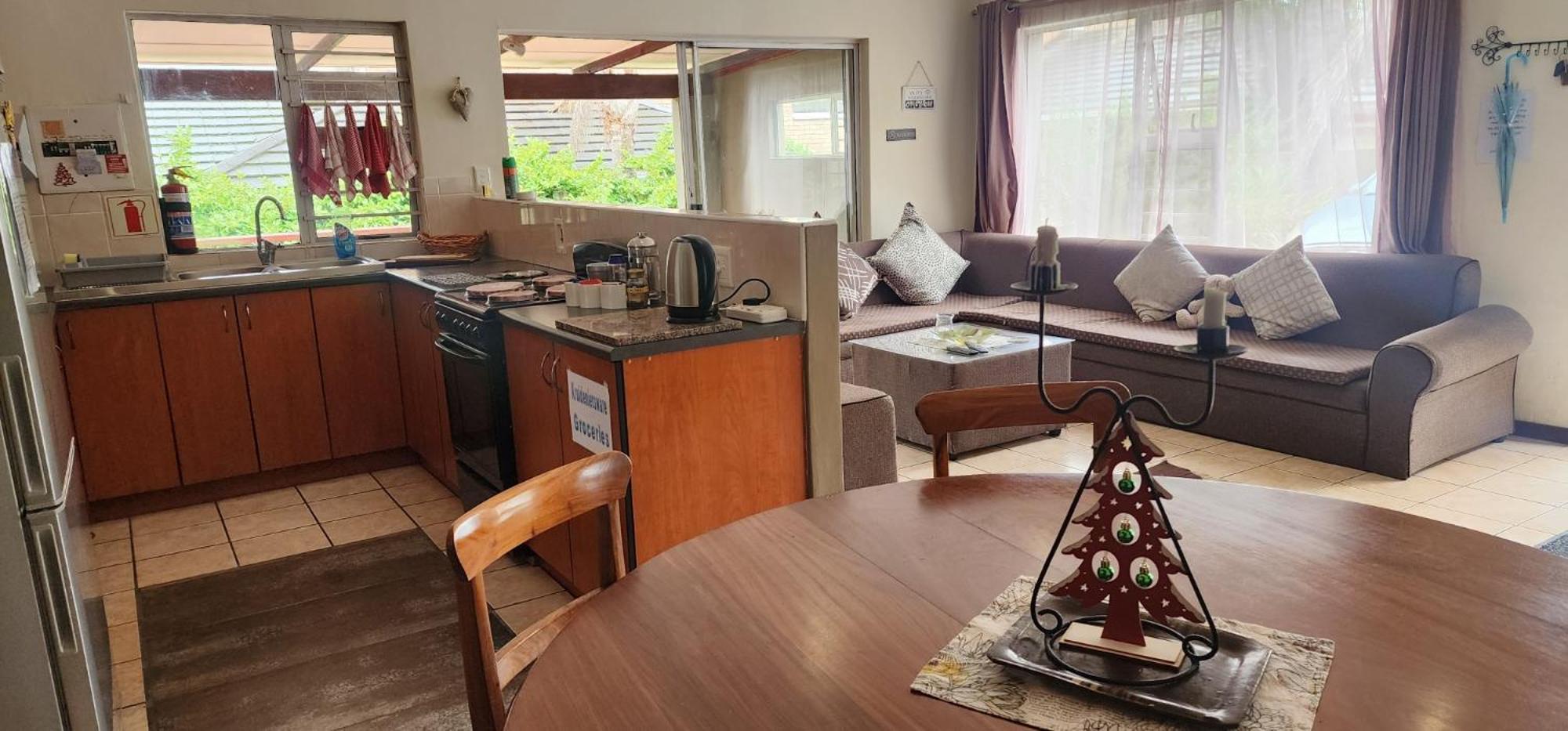 Mackenzies Accommodation East London Extérieur photo